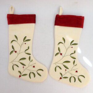 NEW 15.5” VICTORIA HAGAN MISTLETOE BERRY EMBROIDERED BEADED CHRISTMAS STOCKINGS